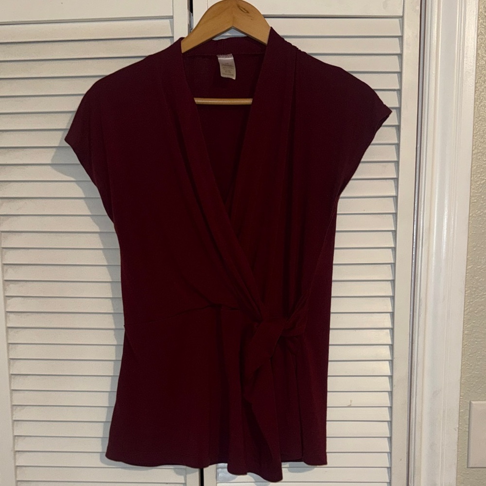 Avon mark. Wrap Front Cap Sleeve Top - Burgundy - L